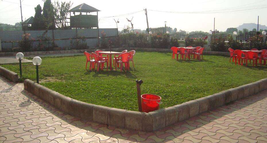 Hotel Dawar Heevon, Srinagar 5